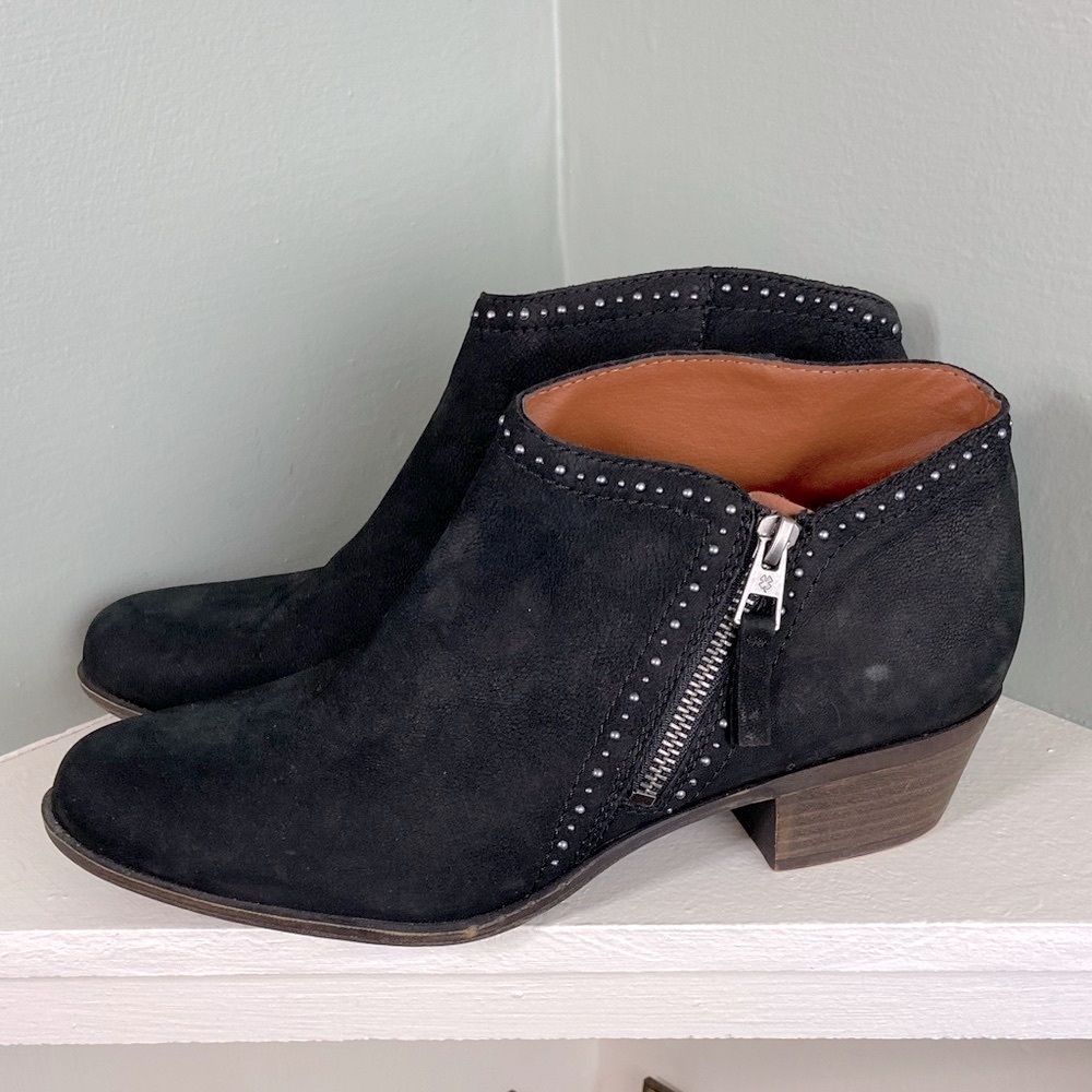 Lucky Brand Benna Black Leather Ankle Boots Booties Studded Size 10 Zip Western